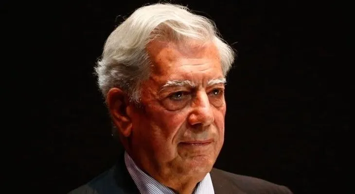 Montalvo: Es inadecuado premio a Vargas Llosa