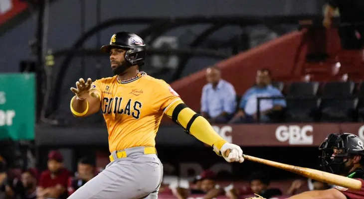 La leña cibaeña brilló con 13 hits y las Águilas vencieron 6-1 a los Gigantes