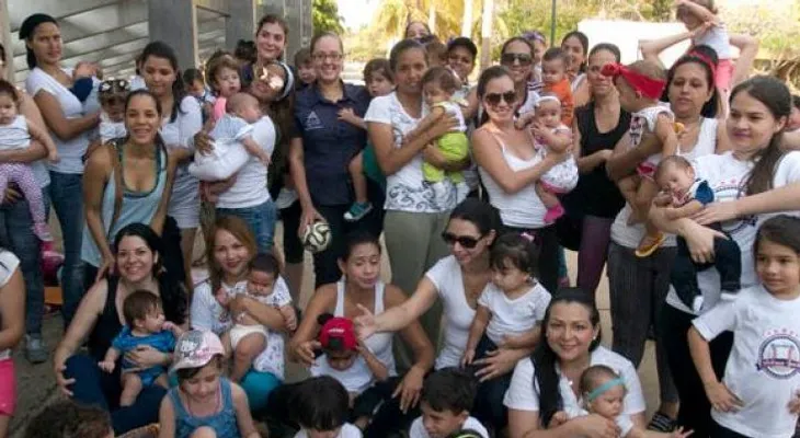 La "tetada" colectiva en Maracaibo