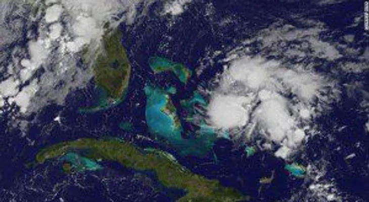 Tormenta Kate amenaza con convertirse en huracán