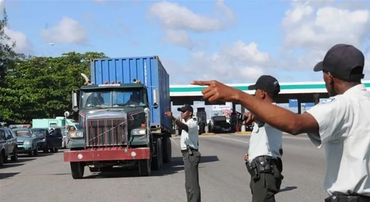 Sorprenden 41 conductores transitando a exceso de velocidad 