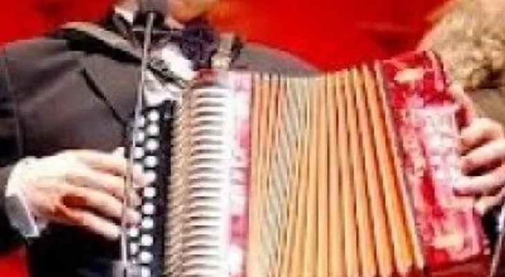 El Prodigio discute con sus músicos en pleno concierto
