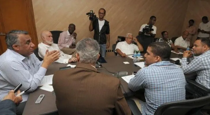 Luguelin Santos será abanderado de la delegación RD a los JJOO