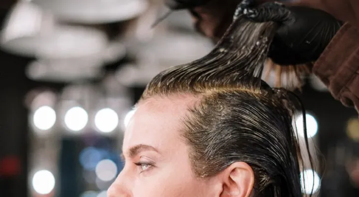 "¡Adiós a las Canas en Menos de 1 Hora! Tinte Casero de Jengibre 