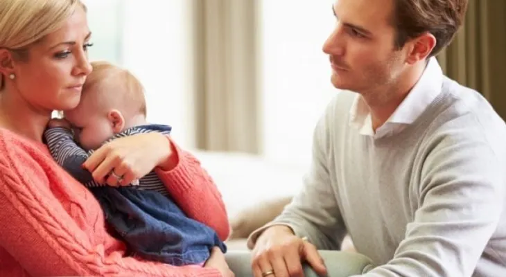 Tener el primer hijo genera más estrés que divorciarse, según estudio