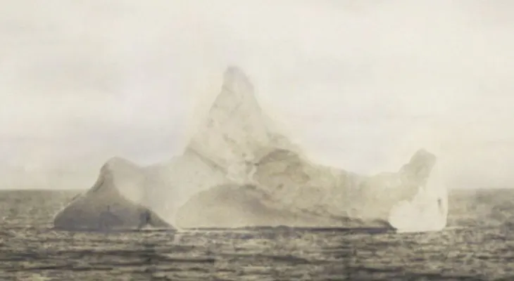 Esta es la fotografía que retrata el presunto iceberg que hundió al Titanic