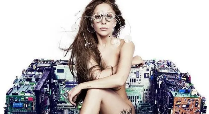 Lady Gaga dice que es bisexual