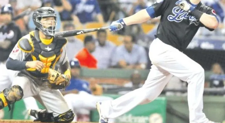 Licey, Escogido y Gigantes vencen