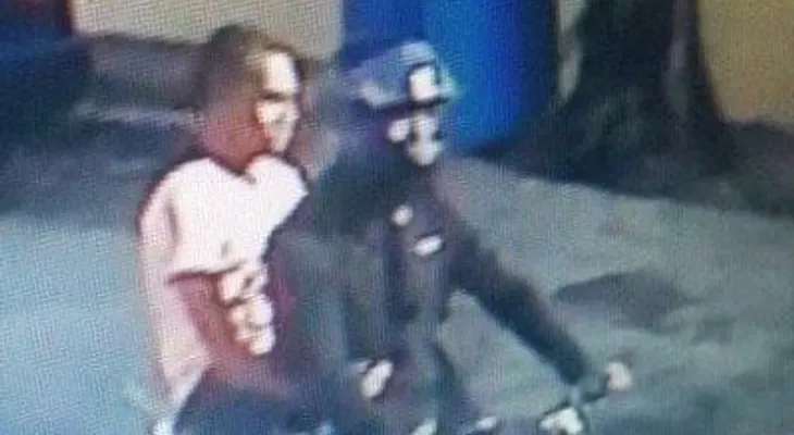 Policía publica foto de los hombres que hirieron de bala a dos mujeres en El Cacique