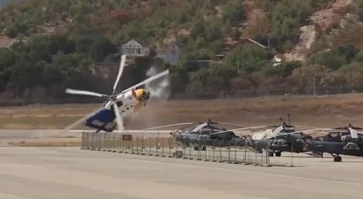 Momento del accidente de un helicóptero Mi-8 en el sur de Rusia