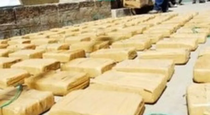 Condenan tres por tráfico de cocaína
