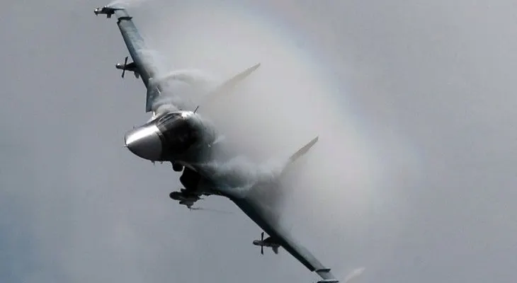 Rusia: "Ataques en Siria provocan pánico y deserciones en EI, sus miembros tratan de huir a Europa"
