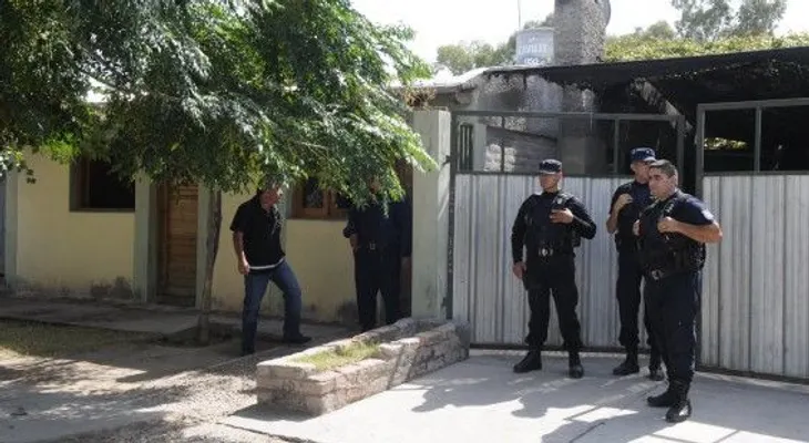 Tomó a su novia de rehén con un cuchillo de carnicero durante cinco horas