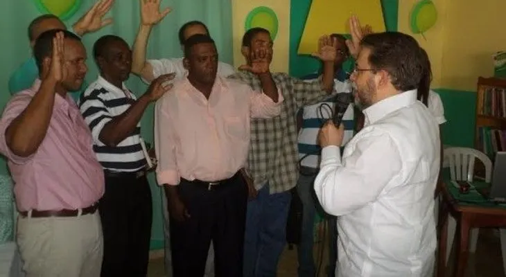 Guillermo Moreno conforma mesa de diálogo en Barahona
