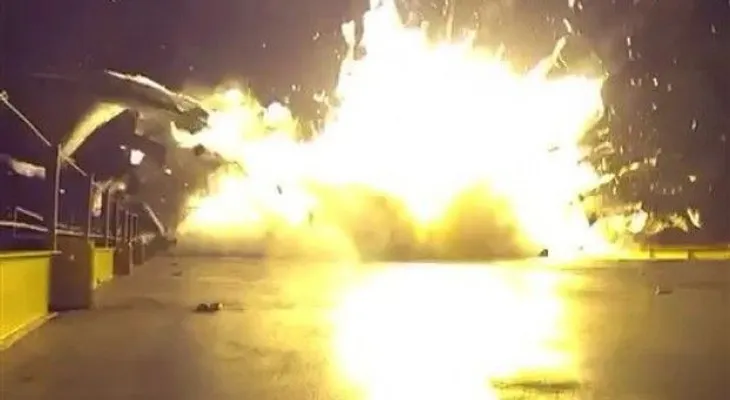 SpaceX difunde video de choque de cohete en barcaza