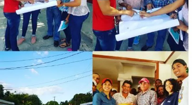 Carlos Julio Feliz entrega su publicación El Sur: Más de un Millón de Palabras a estudiantes de la O&M
