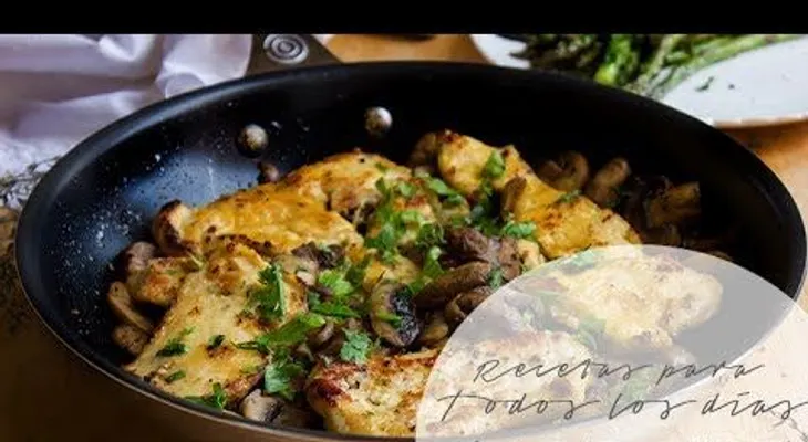 Una receta de pollo con champiñones súper saludable 