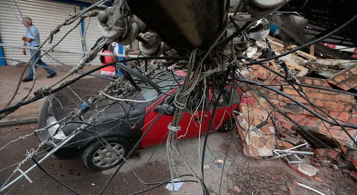 Varios colombianos desaparecidos tras terremoto en Ecuador