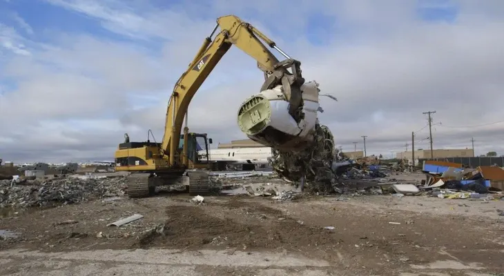 El último vuelo de un avión que va al cementerio