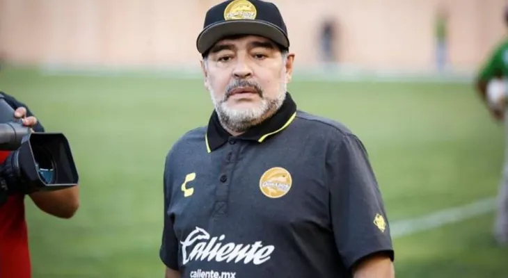 Maradona a examen tras dar positivo al COVID-19 un jugador de Gimnasia