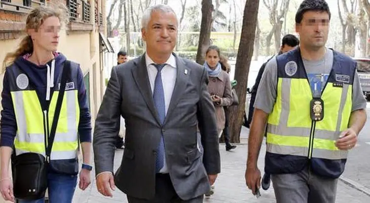 La insólita condena que deberá cumplir un tuitero por difamación
