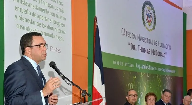 Andrés Navarro: Universidades son vitales en Revolución Educativa