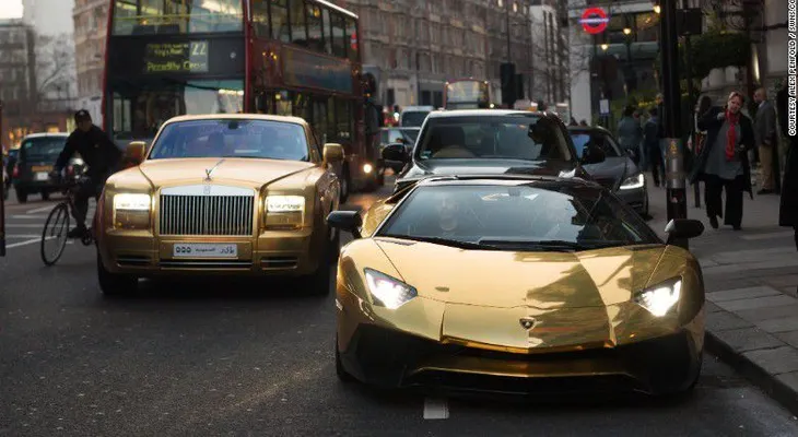 Crónica de una multa anunciada para los autos dorados de Londres