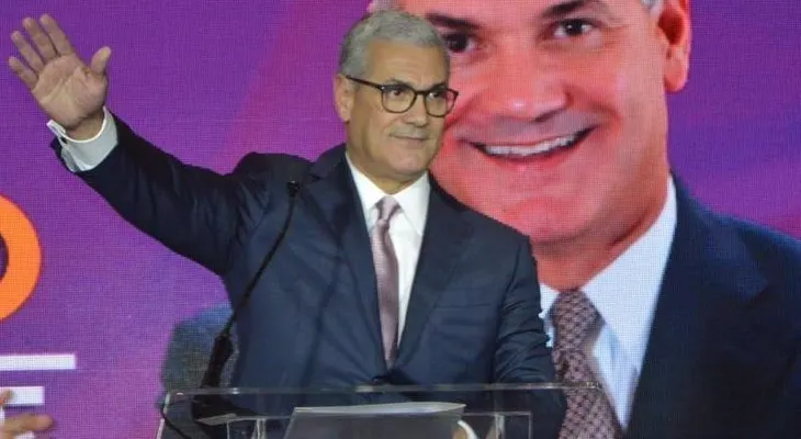 Gonzalo Castillo se une al club aspirantes del PLD; renunciará del cargo el 5 de agosto