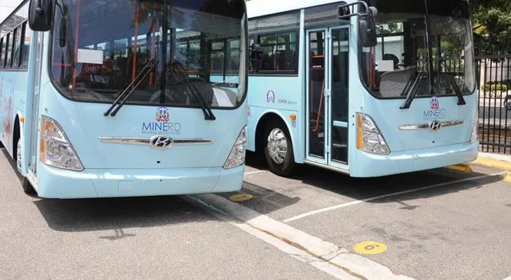 Educación dará transporte gratis a estudiantes