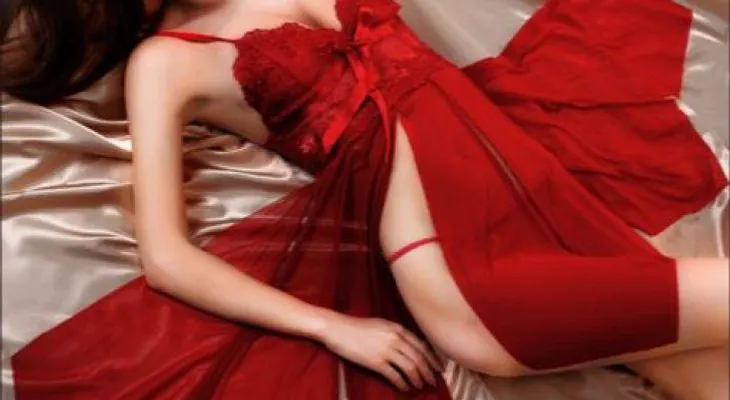 De rojo, ellas enamoran pero rivalizan con otras mujeres