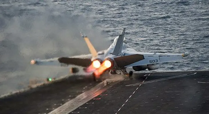 Un bombardeo atribuido a EE.UU. deja 21combatientes iraquíes muertos