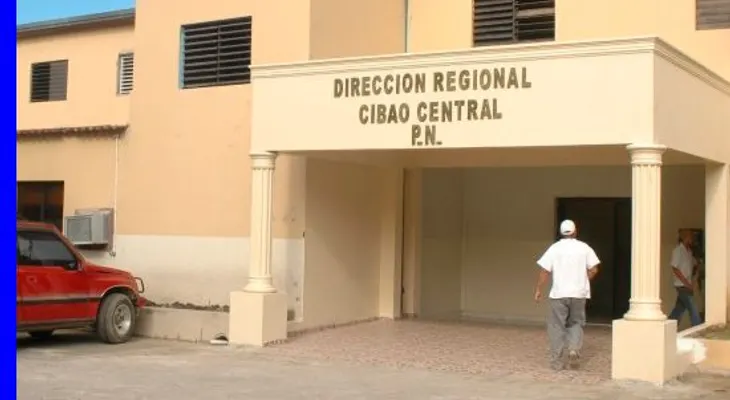Raptan profesora junto a dos hijos para robarle camioneta