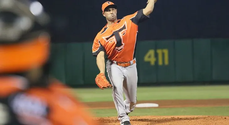 Toros pasan un susto, pero derrotan a los Leones, y avanzan a Serie Final con las EO, el jueves en SPM