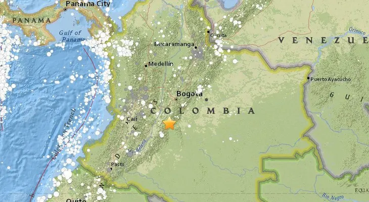 Sismos de magnitud 5,4 y 5 sacuden centro de Colombia
