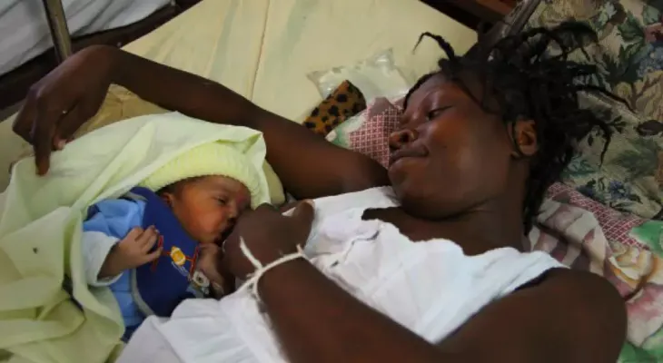 Tragedia en Zimbabue: 300 bebés y 54 madres mueren por deficiencias en hospitales