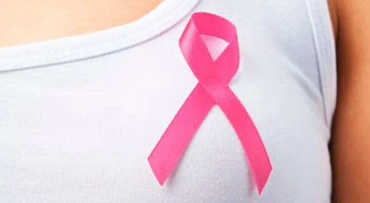 Payless da un paso más en la lucha contra el cáncer de mama