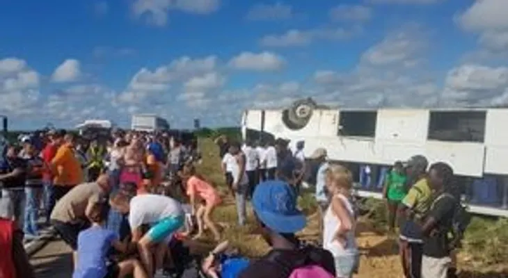18 de los 40 heridos en accidente autovía El Coral están de gravedad (VIDEO)