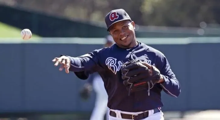 Erick Aybar batea de 3-3 y José Domínguez salva juego en Grandes Ligas 