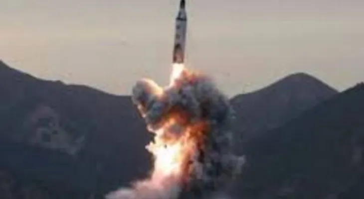 Corea del Norte dispara un proyectil no identificado