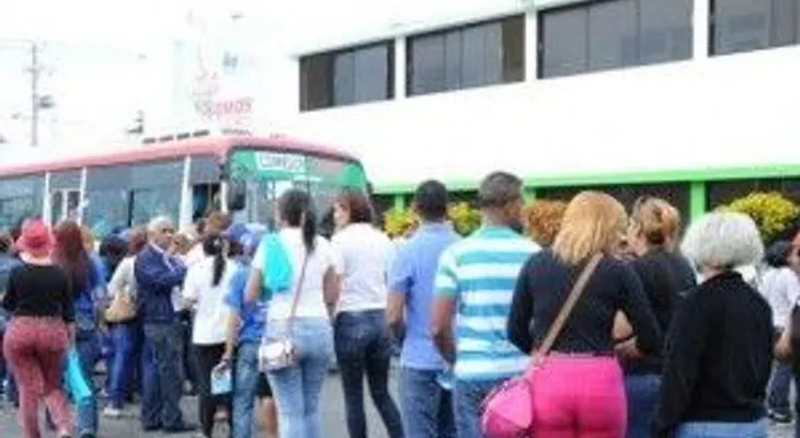 Salud Pública dice trabaja para cumplir pago empleados