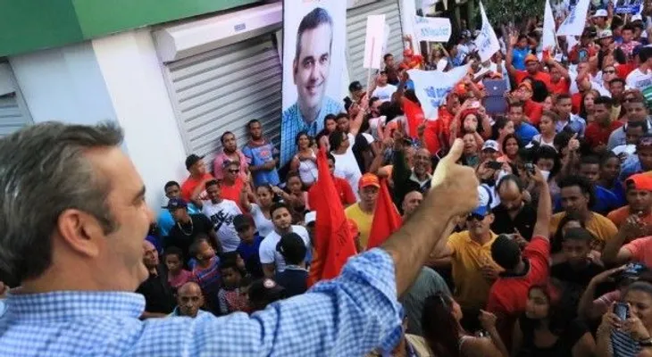 Abinader promete a jóvenes creará empleos de calidad