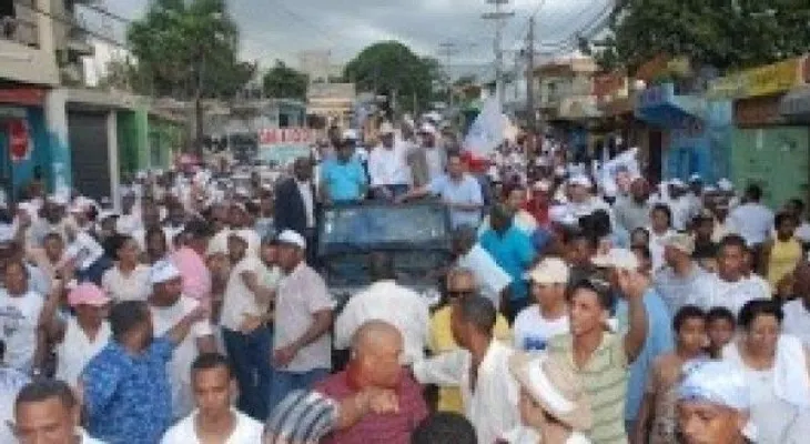 FALPO marcha en reclamo de obras para Navarrete   