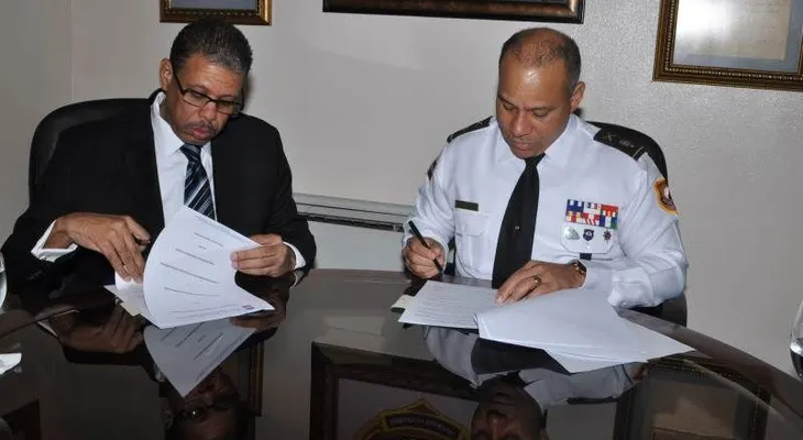Politur y el Inposdom firman acuerdo de cooperación 