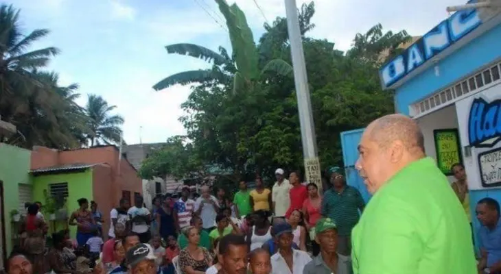 Candidato alcalde Santo Domingo Norte recibe apoyo dirigente bancas lotería