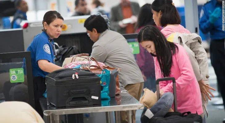 Preocupan posibles fallas de seguridad en aeropuertos tras caída de avión ruso