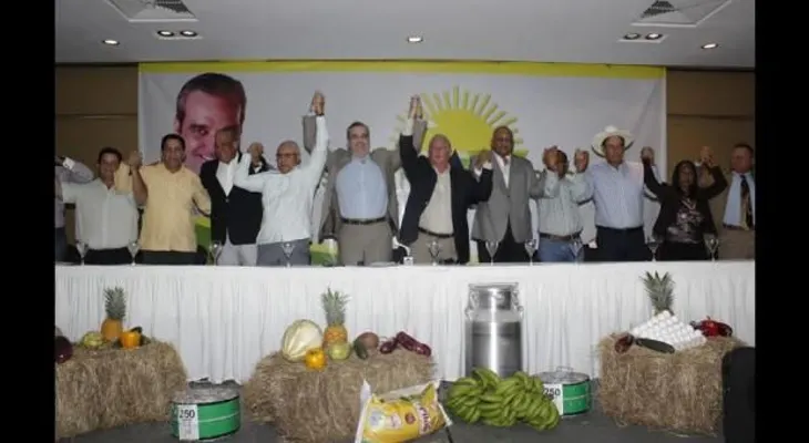 Abinader sugiere al Danilo Medina cambiar visitas sorpresas por plan estratégico para el agro