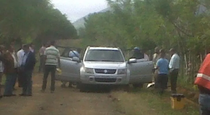 2 hombres encontrados muertos en unos matorrales