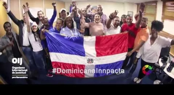 Ministra de la Juventud despide estudiantes viajan a España para capacitación