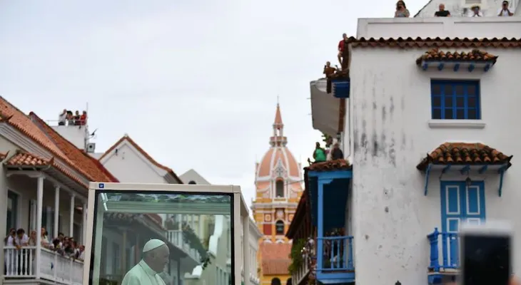 El papa llama a que se rechace la violencia política en Venezuela