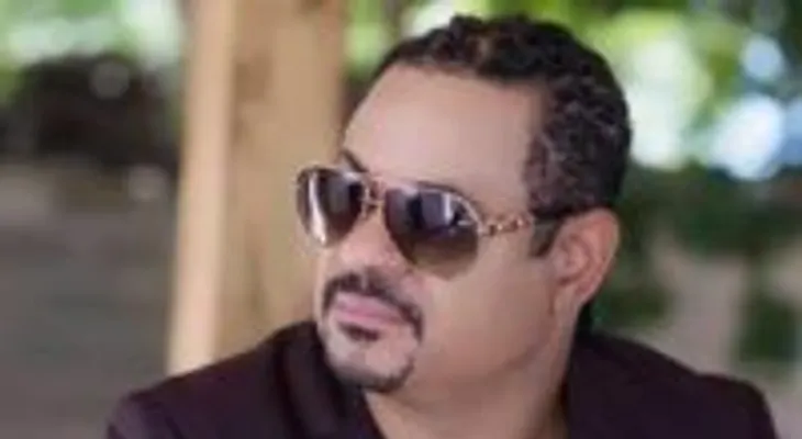 Bachatero Luis Vargas ofrece una candente entrevista a Tony Dandrades
